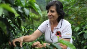 Lee más sobre el artículo Isabel Uriarte, Co-Fundadora de Café Femenino y Productora de Café